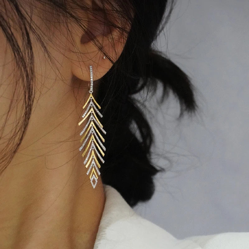 Aazuo 18K Gold Leaf Hook Earrings – 0.78ct Diamond Elegance