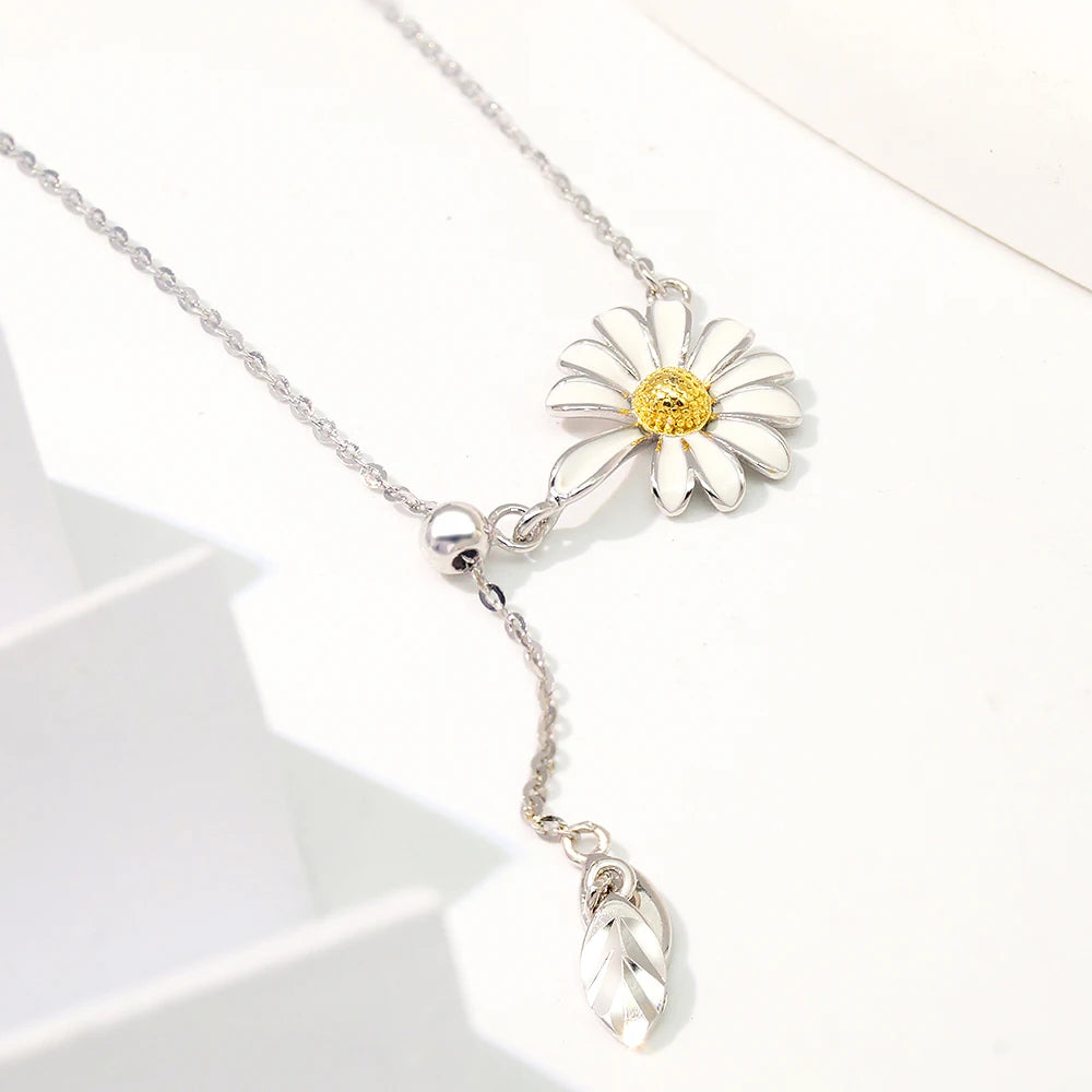 Daisy Cascade Lariat Necklace – Adjustable Enamel & Sterling Silver Choker