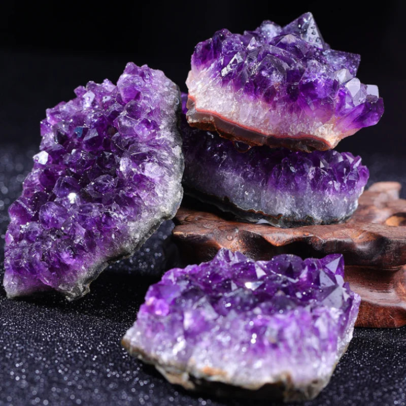 Amethyst Aura Point – Natural Quartz Crystal Geode