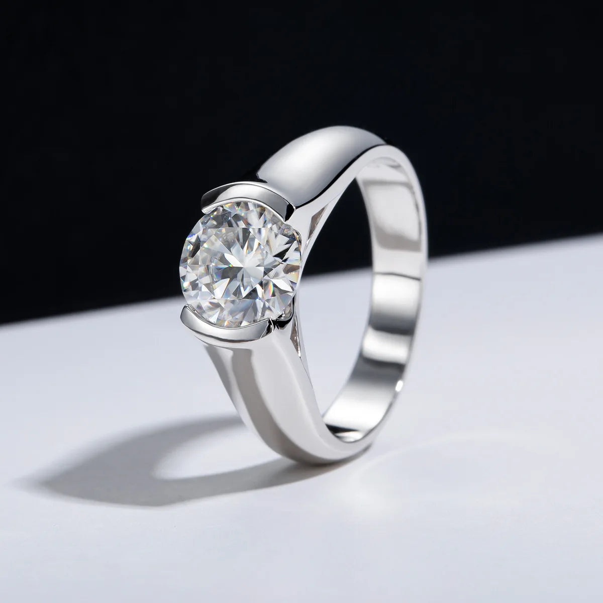 The Sterling Luxe Moissanite Ring – 2ct Round Brilliant Cut