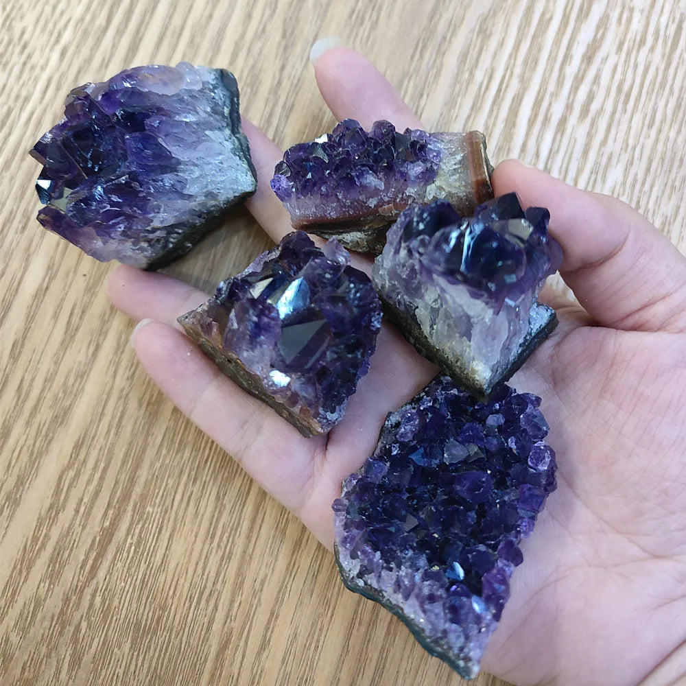 Amethyst Aura Point – Natural Quartz Crystal Geode