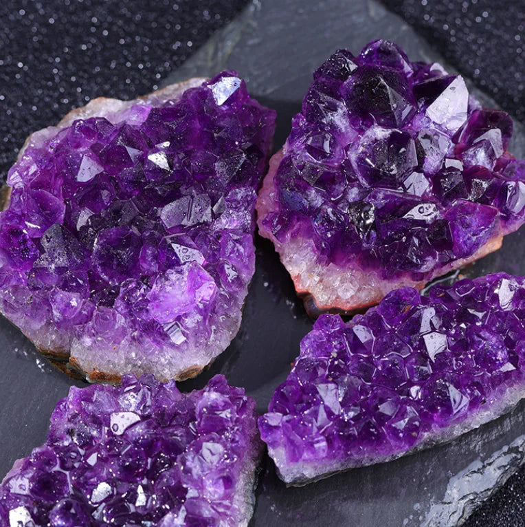 Amethyst Aura Point – Natural Quartz Crystal Geode