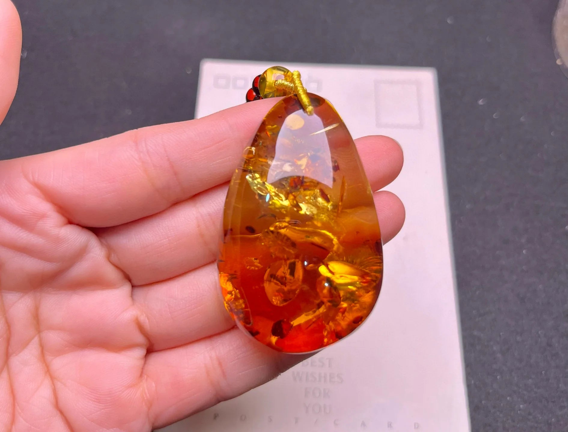 Piebald Amber Statement Pendant – Natural Water Drop Gemstone Necklace