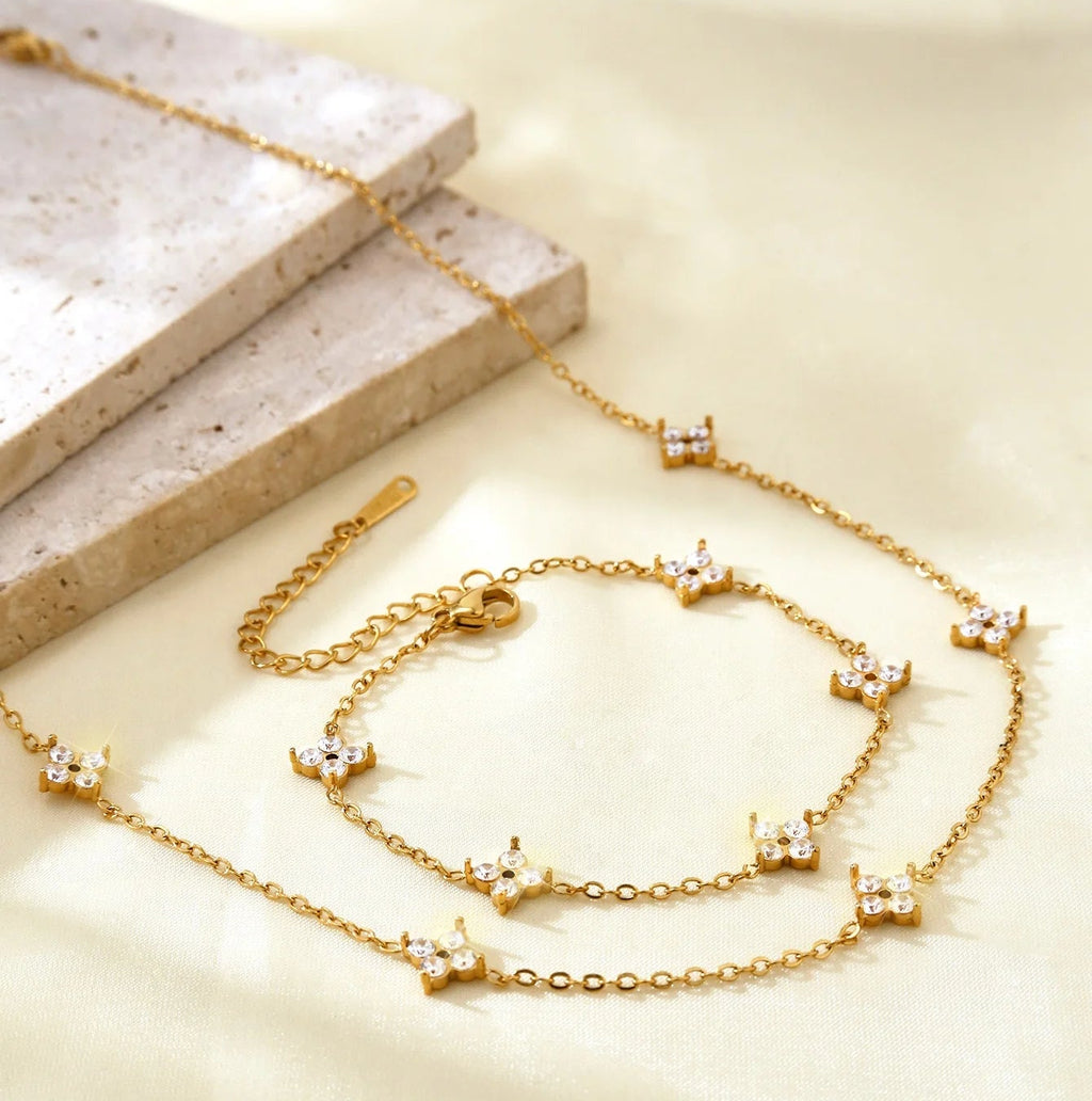 Golden Clover Jewelry Set – 18K Gold Plated Stainless Steel