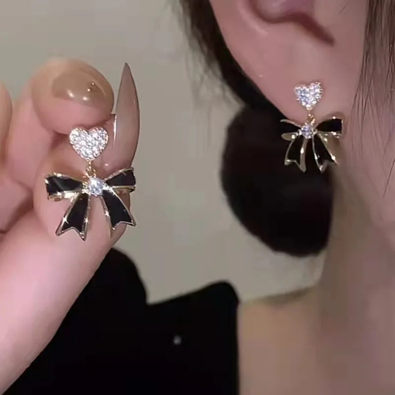 Noir Luxe – Black Zircon Geometric Stud Earrings