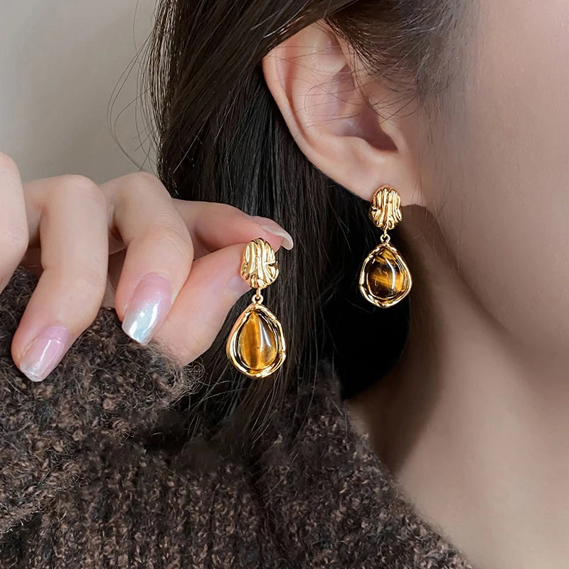 Tawny Horizon Dangle Earrings – Tiger's Eye Stone & Silver-Tone Design