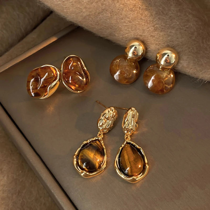 Tawny Horizon Dangle Earrings – Tiger's Eye Stone & Silver-Tone Design