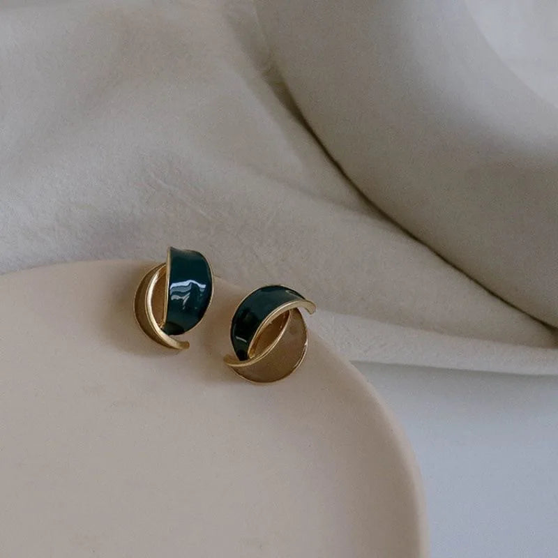 Noir Luxe – Black Zircon Geometric Stud Earrings