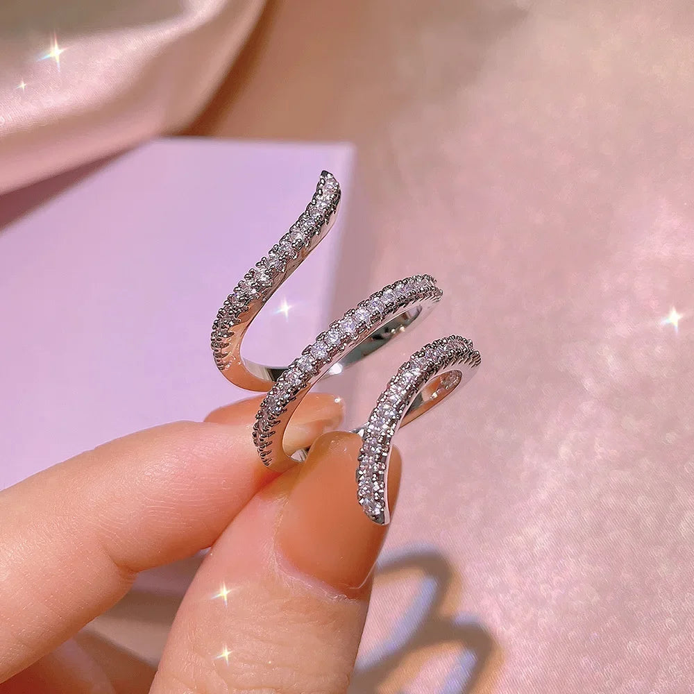 GeoLuxe – Irregular 925 Silver Zircon Ring